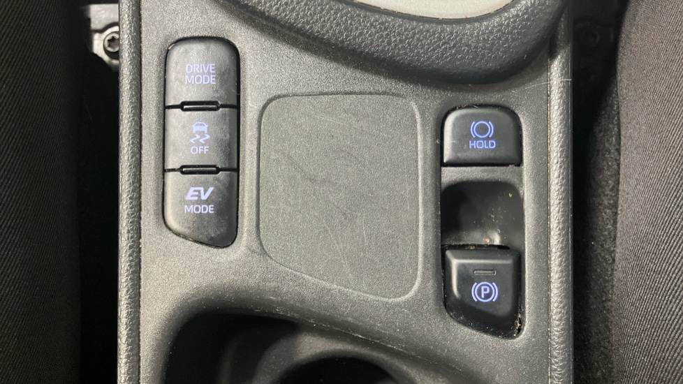 Toyota Yaris 1.5 Hybrid Icon 5dr CVT Hybrid Hatchback - Image 26
