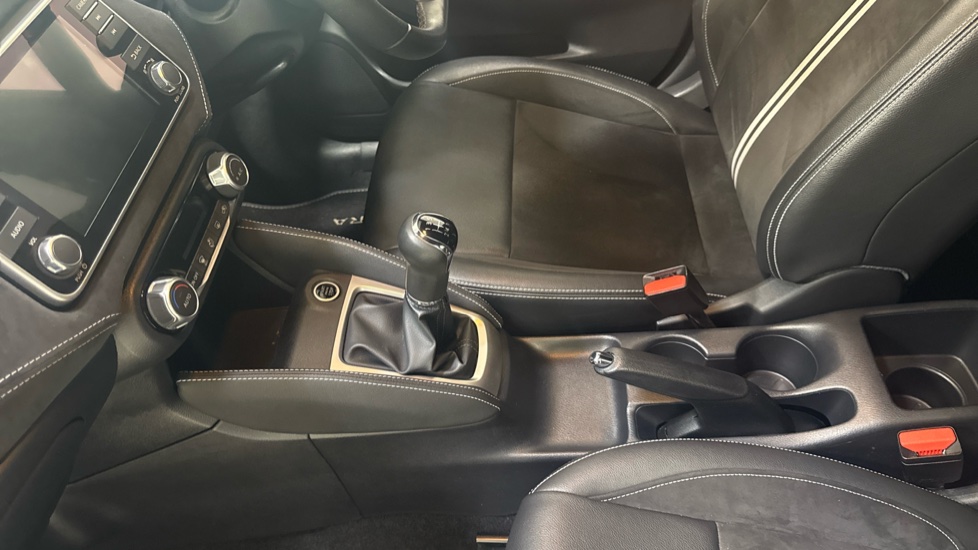 Nissan Micra 1.0 IG-T 92 N-Sport 5dr Petrol Hatchback - Image 13