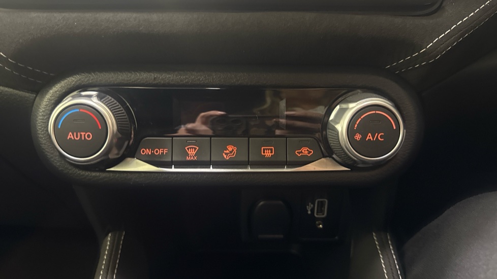 Nissan Micra 1.0 IG-T 92 N-Sport 5dr Petrol Hatchback - Image 31