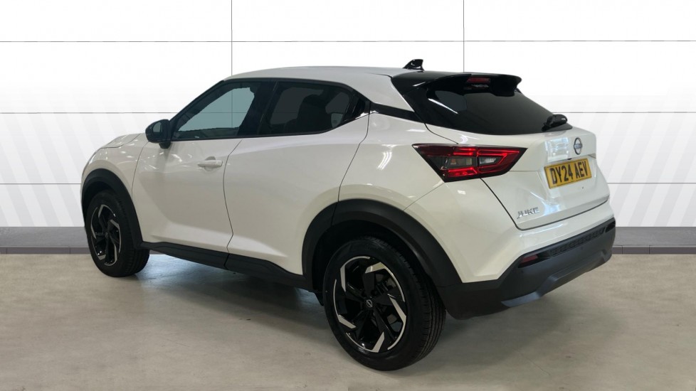 Nissan Juke 1.0 DiG-T 114 N-Connecta 5dr DCT Petrol Hatchback - Image 2