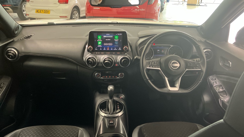 Nissan Juke 1.0 DiG-T 114 N-Connecta 5dr DCT Petrol Hatchback - Image 10