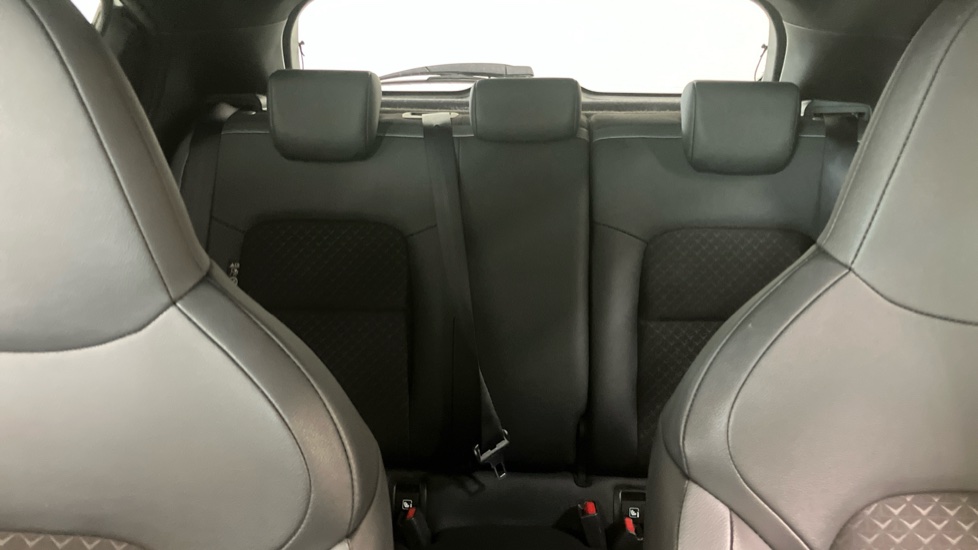 Nissan Juke 1.0 DiG-T 114 N-Connecta 5dr DCT Petrol Hatchback - Image 15