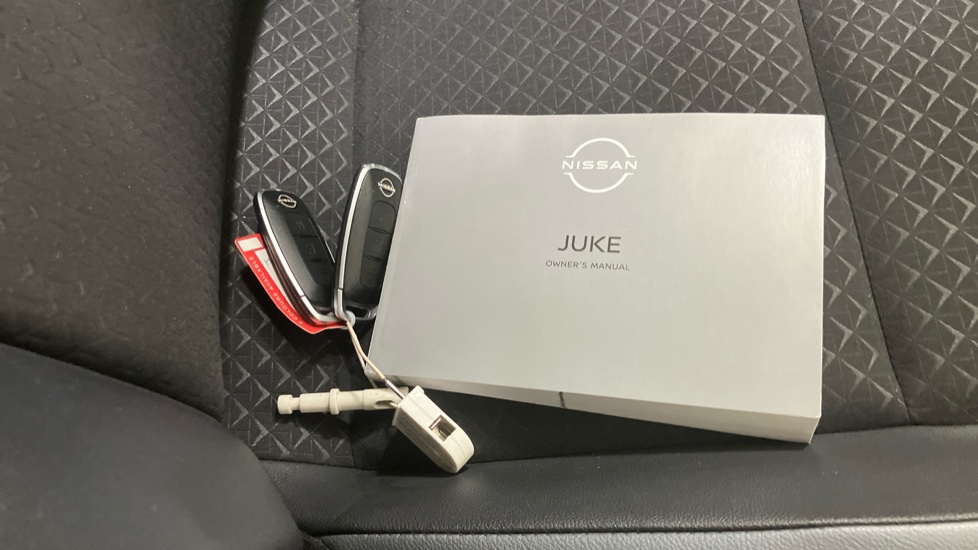 Nissan Juke 1.0 DiG-T 114 N-Connecta 5dr DCT Petrol Hatchback - Image 19