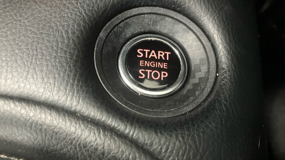 Nissan Juke 1.0 DiG-T 114 N-Connecta 5dr DCT Petrol Hatchback - Image 29