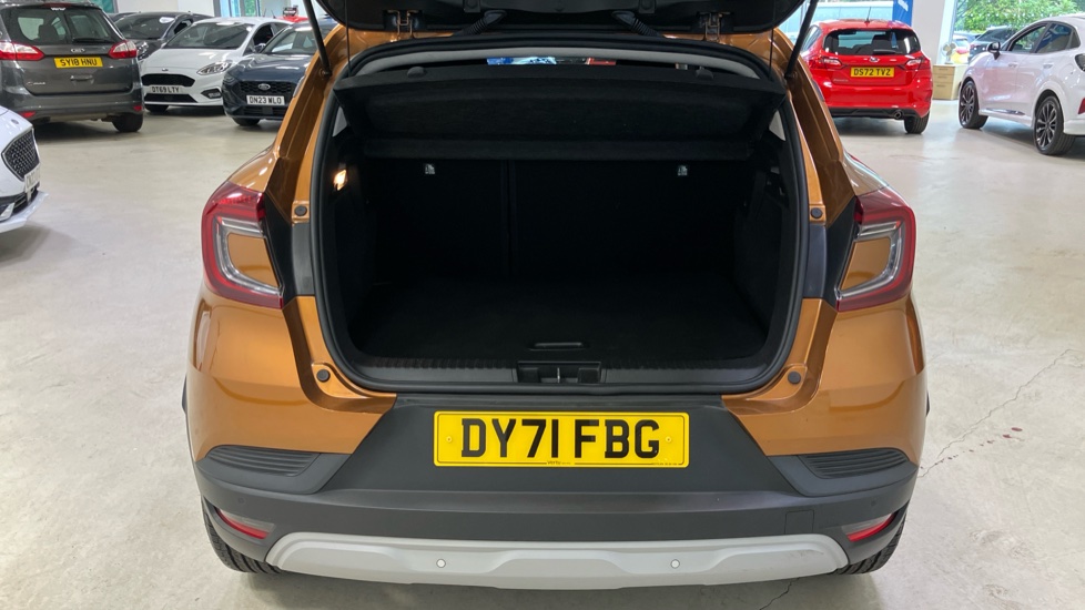 Renault Captur 1.0 TCE 90 Iconic 5dr Petrol Hatchback - Image 4