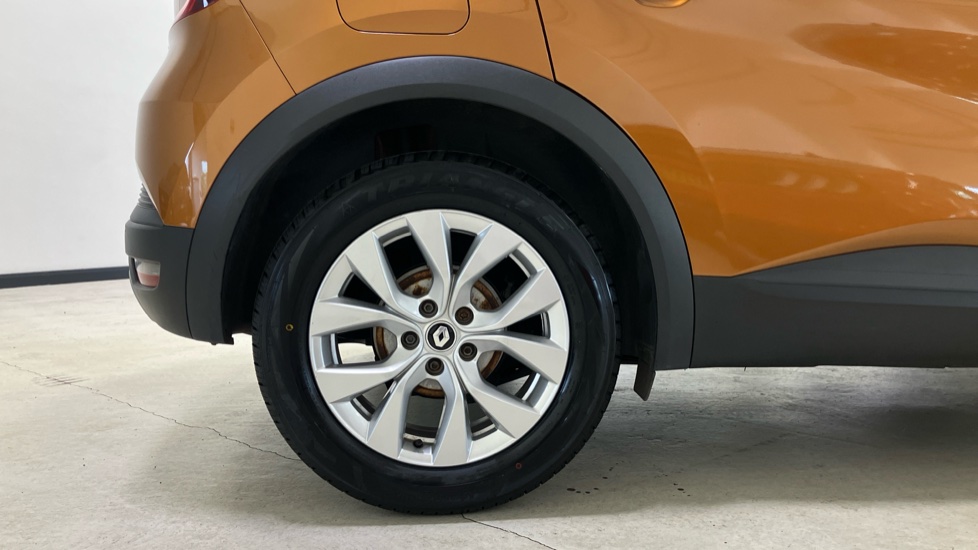 Renault Captur 1.0 TCE 90 Iconic 5dr Petrol Hatchback - Image 7
