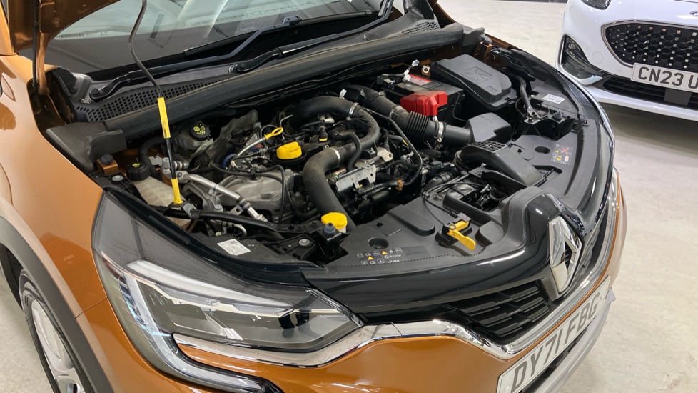Renault Captur 1.0 TCE 90 Iconic 5dr Petrol Hatchback - Image 23