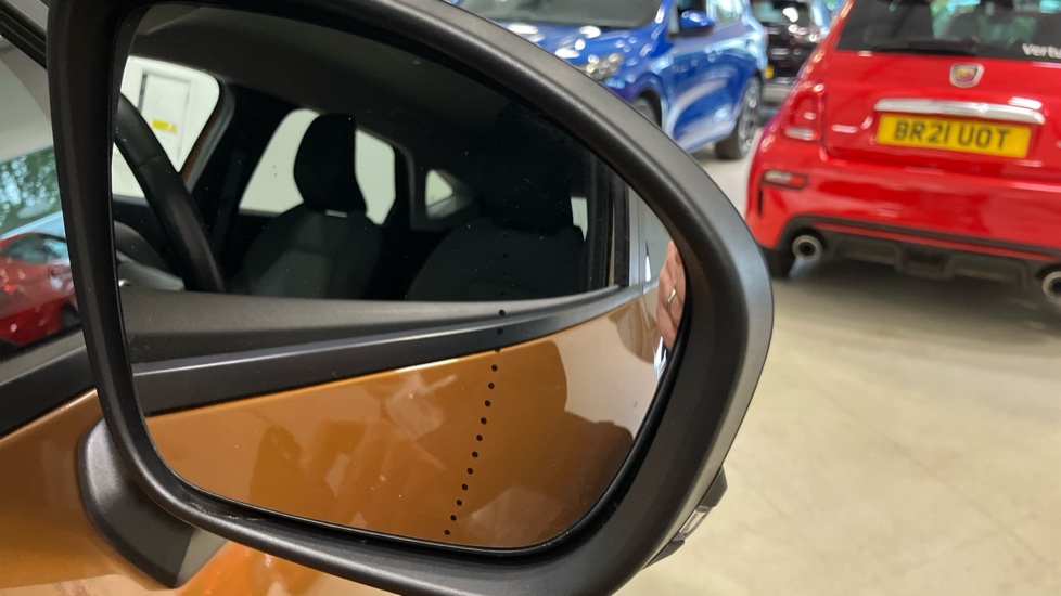 Renault Captur 1.0 TCE 90 Iconic 5dr Petrol Hatchback - Image 41