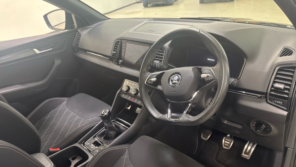 Skoda Karoq 1.5 TSI Sportline 5dr Petrol Estate - Image 11