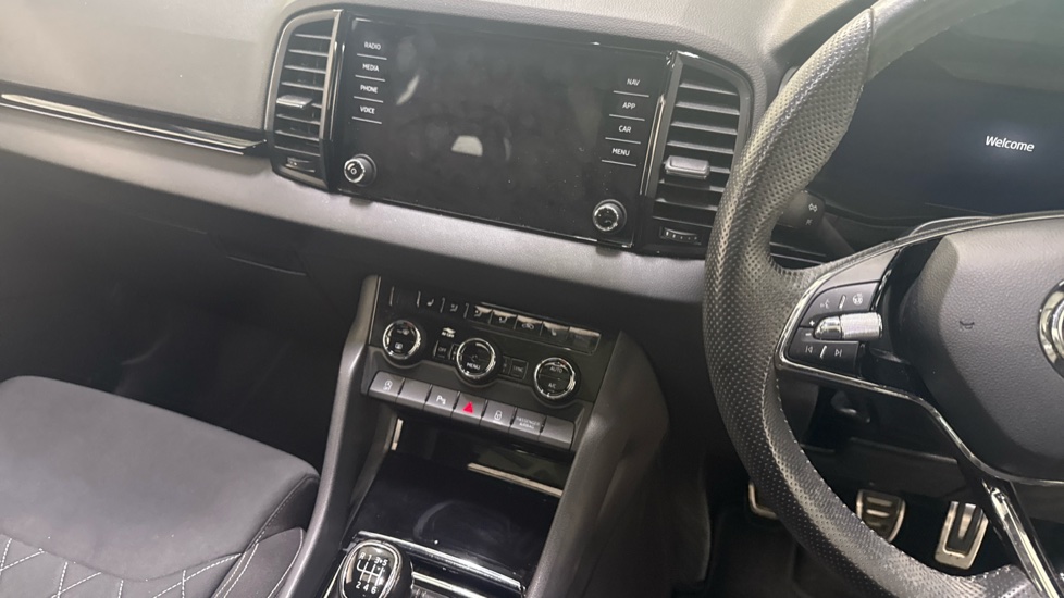 Skoda Karoq 1.5 TSI Sportline 5dr Petrol Estate - Image 14