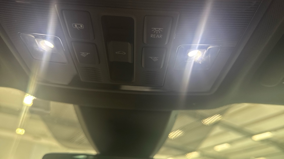 Skoda Karoq 1.5 TSI Sportline 5dr Petrol Estate - Image 50