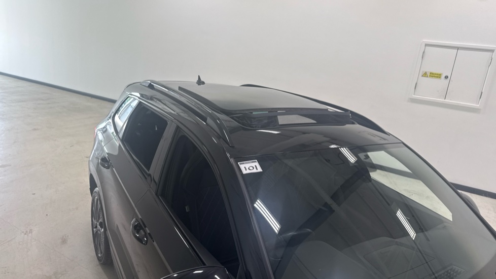 Skoda Karoq 1.5 TSI Sportline 5dr Petrol Estate - Image 54