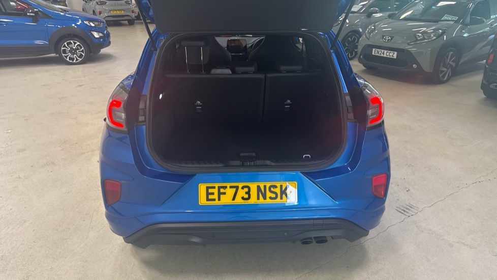 Ford Puma ST 1.0 EcoBoost Hybrid mHEV ST 5dr DCT Petrol Hatchback - Image 4