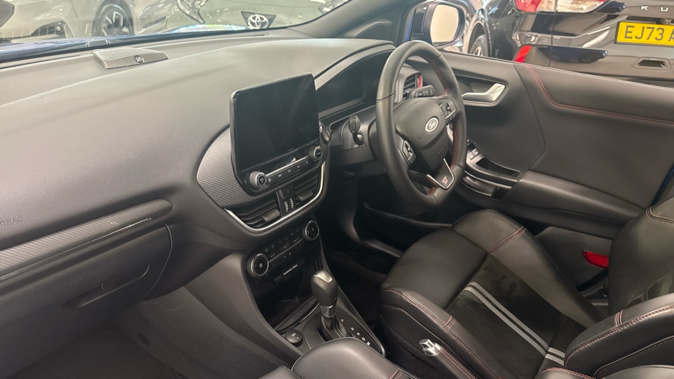 Ford Puma ST 1.0 EcoBoost Hybrid mHEV ST 5dr DCT Petrol Hatchback - Image 9