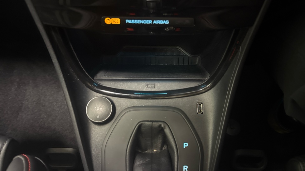 Ford Puma ST 1.0 EcoBoost Hybrid mHEV ST 5dr DCT Petrol Hatchback - Image 35