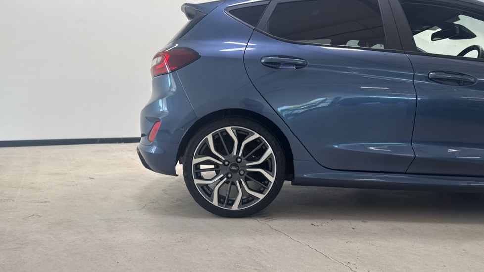 Ford Fiesta 1.0 EcoBoost Hybrid mHEV 125 ST-Line X Edition 5dr Petrol Hatchback - Image 7