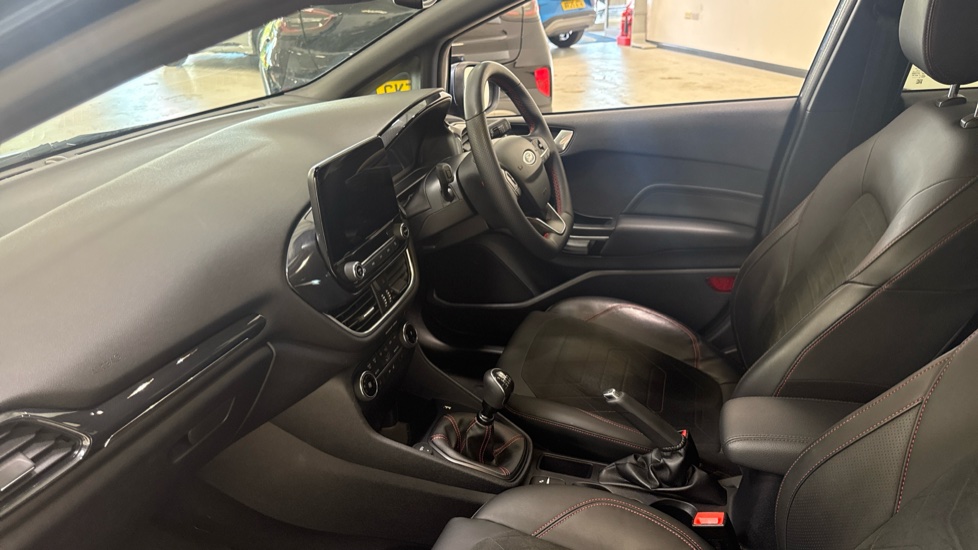Ford Fiesta 1.0 EcoBoost Hybrid mHEV 125 ST-Line X Edition 5dr Petrol Hatchback - Image 9