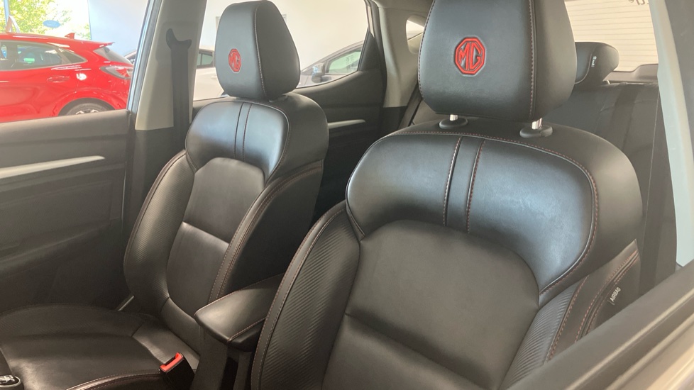 MG ZS 1.0T GDi Exclusive 5dr Petrol Hatchback - Image 23
