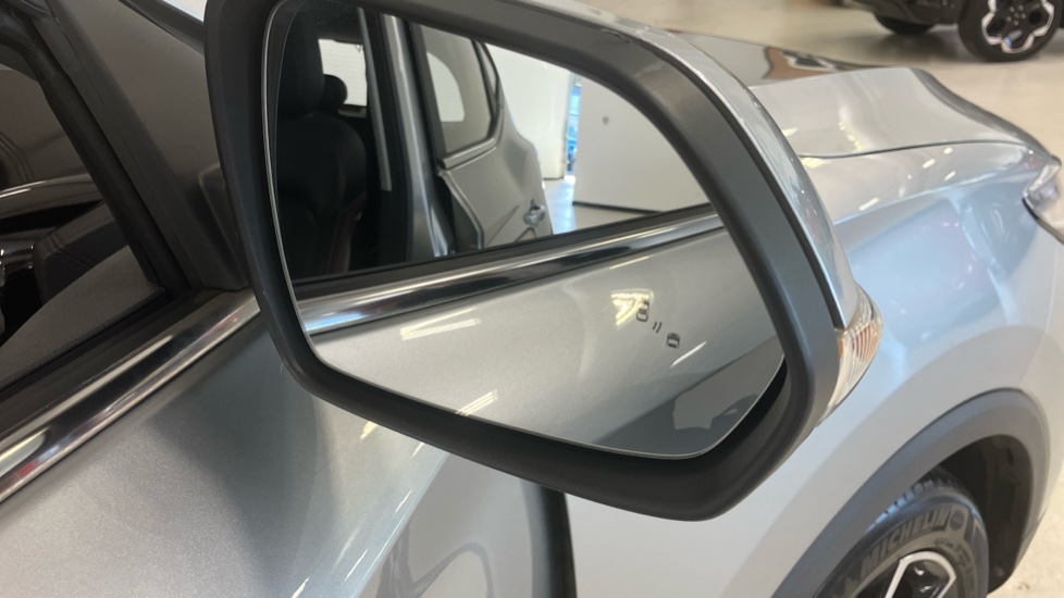 MG ZS 1.0T GDi Exclusive 5dr Petrol Hatchback - Image 29