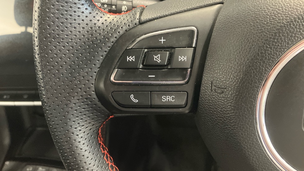 MG ZS 1.0T GDi Exclusive 5dr Petrol Hatchback - Image 34