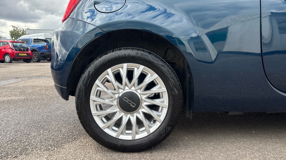 Fiat 500 1.0 Mild Hybrid Dolcevita [Part Leather] 3dr Petrol Hatchback - Image 7