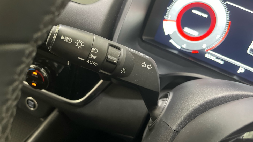 Nissan Qashqai 1.3 DiG-T MH 158 N-Connecta 5dr Xtronic Petrol Hatchback - Image 28