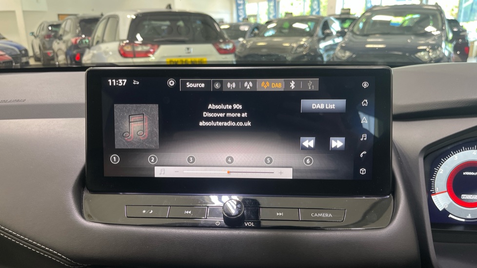 Nissan Qashqai 1.3 DiG-T MH 158 N-Connecta 5dr Xtronic Petrol Hatchback - Image 36