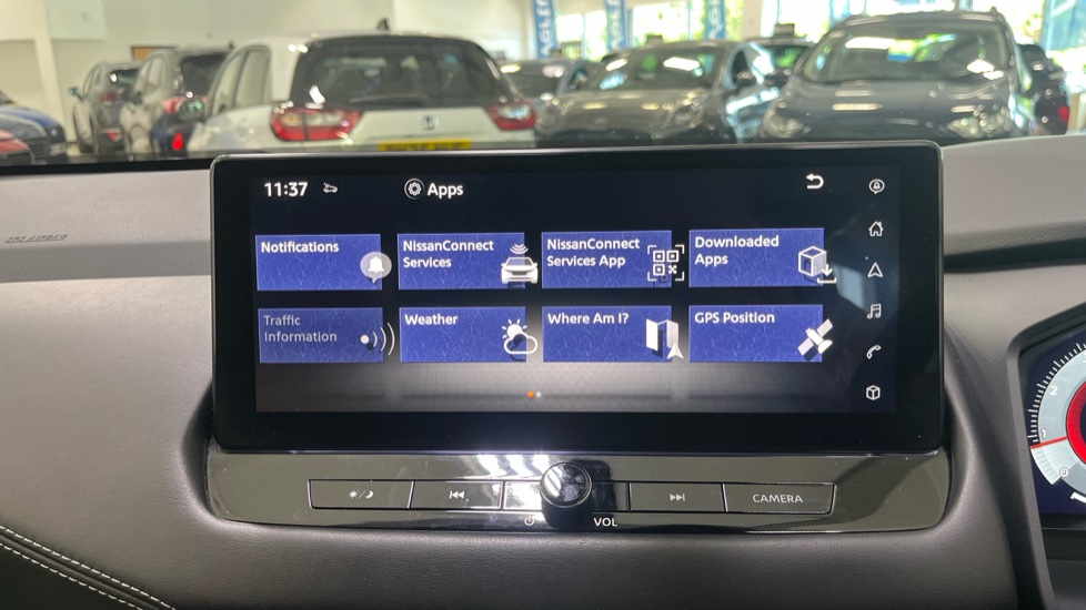 Nissan Qashqai 1.3 DiG-T MH 158 N-Connecta 5dr Xtronic Petrol Hatchback - Image 38