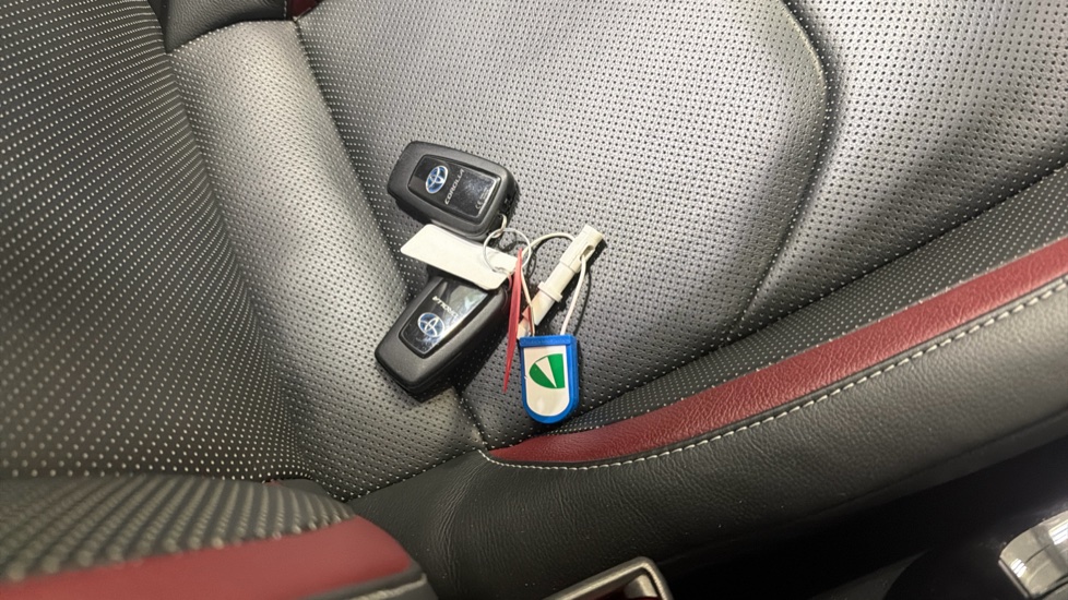 Toyota Corolla 1.8 VVT-i Hybrid Excel 5dr CVT Hybrid Hatchback - Image 20