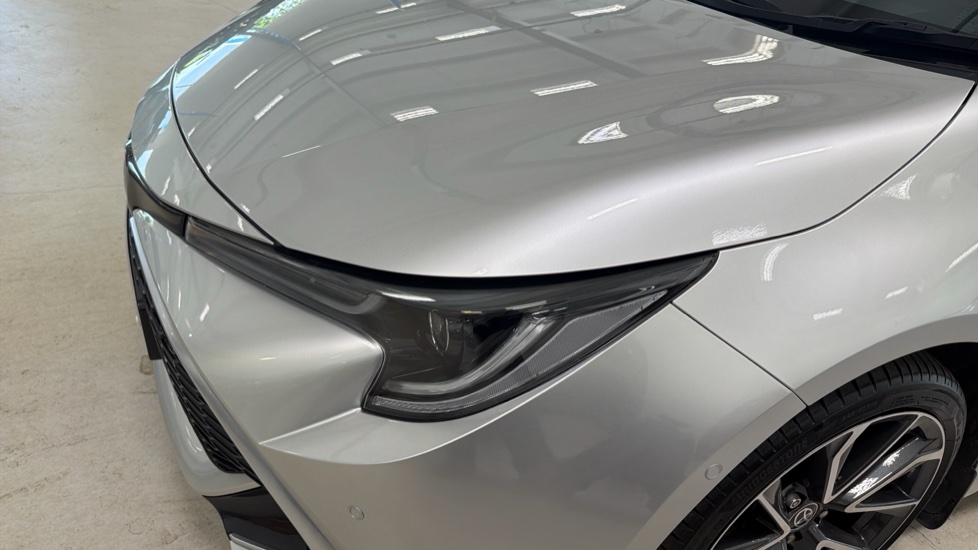 Toyota Corolla 1.8 VVT-i Hybrid Excel 5dr CVT Hybrid Hatchback - Image 26