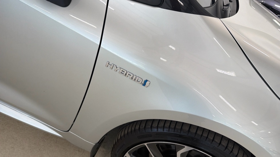 Toyota Corolla 1.8 VVT-i Hybrid Excel 5dr CVT Hybrid Hatchback - Image 27