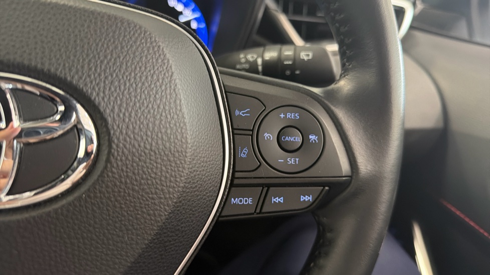 Toyota Corolla 1.8 VVT-i Hybrid Excel 5dr CVT Hybrid Hatchback - Image 37