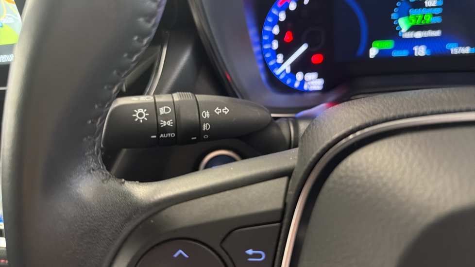 Toyota Corolla 1.8 VVT-i Hybrid Excel 5dr CVT Hybrid Hatchback - Image 39