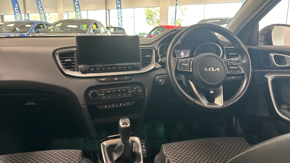 Kia Xceed 1.5T GDi ISG 3 5dr Petrol Hatchback - Image 10