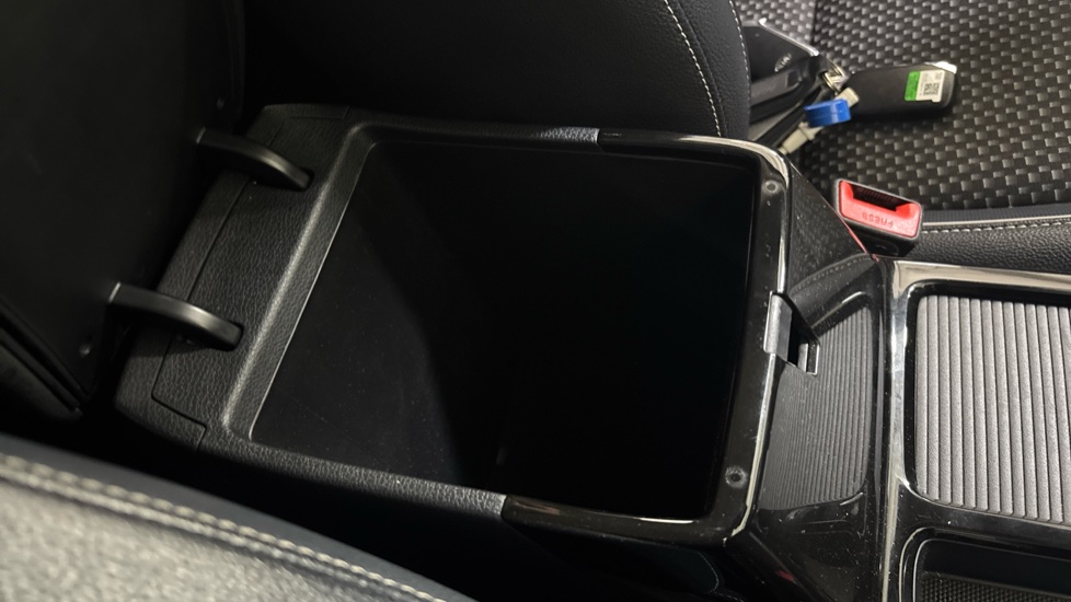 Kia Xceed 1.5T GDi ISG 3 5dr Petrol Hatchback - Image 36