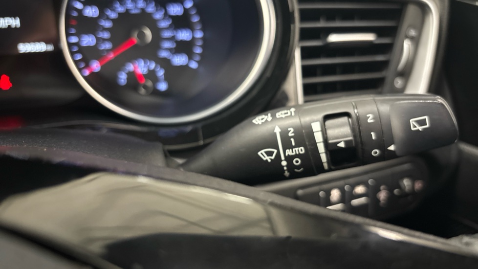 Kia Xceed 1.5T GDi ISG 3 5dr Petrol Hatchback - Image 39