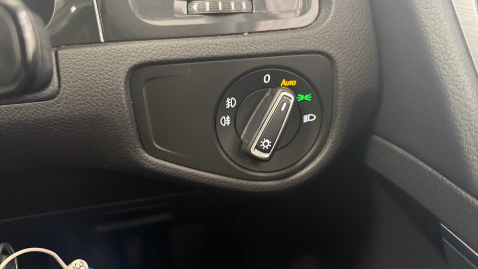 Volkswagen Golf 1.6 TDI Match 5dr Diesel Hatchback - Image 37