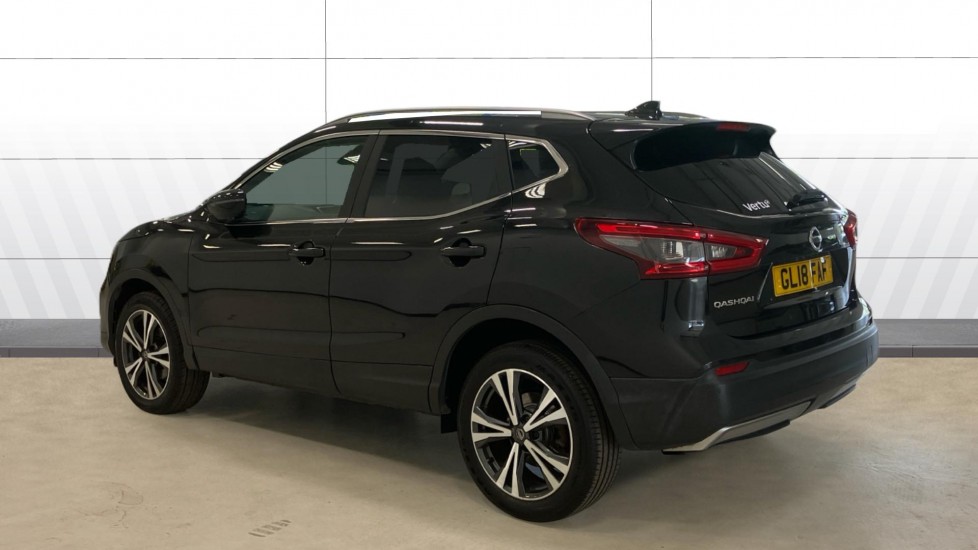 Nissan Qashqai 1.2 DiG-T N-Connecta 5dr Petrol Hatchback - Image 2
