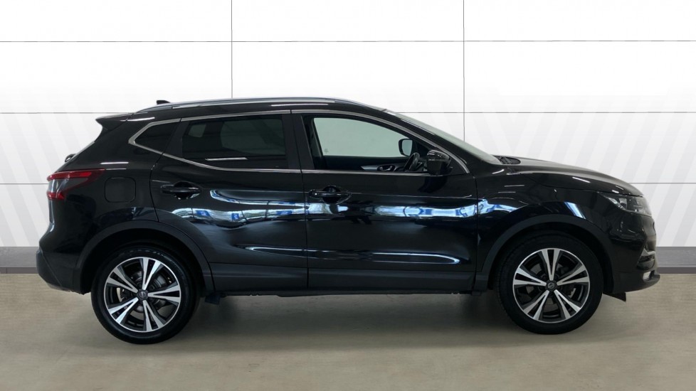 Nissan Qashqai 1.2 DiG-T N-Connecta 5dr Petrol Hatchback - Image 5