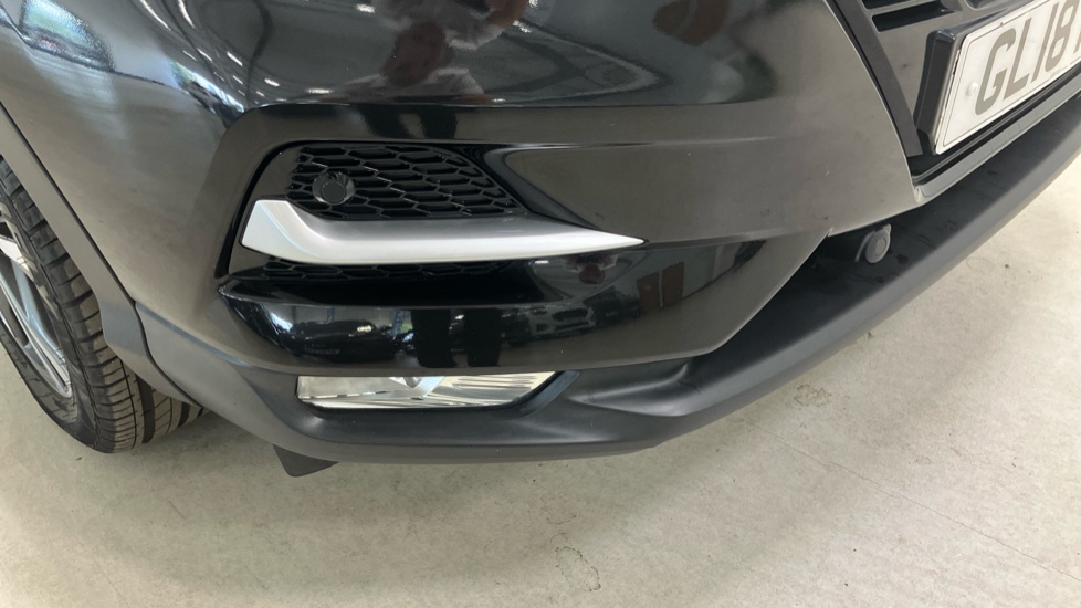 Nissan Qashqai 1.2 DiG-T N-Connecta 5dr Petrol Hatchback - Image 39