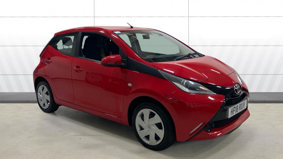 Toyota Aygo 1.0 VVT-i X-Play 5dr Petrol Hatchback - Image 1