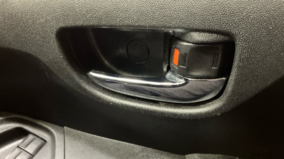 Toyota Aygo 1.0 VVT-i X-Play 5dr Petrol Hatchback - Image 28