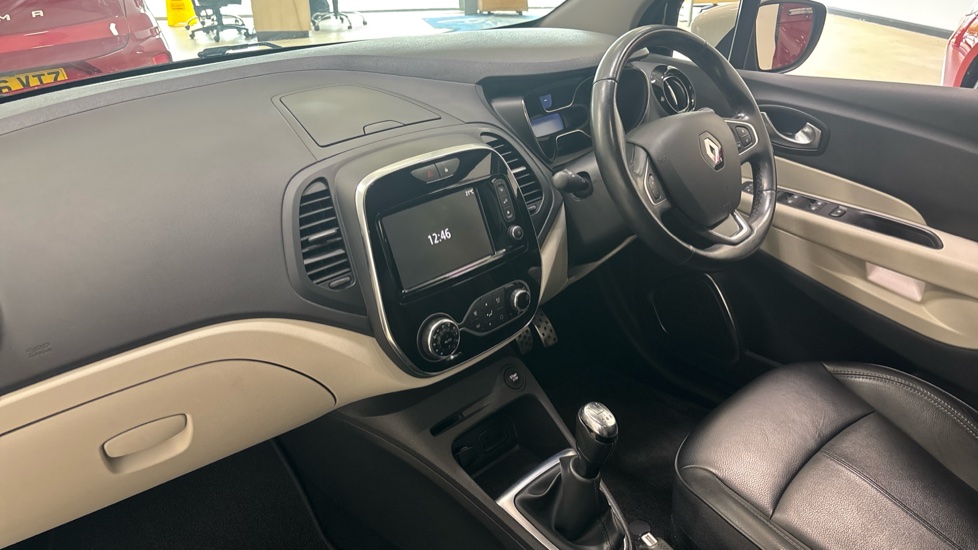 Renault Captur 1.5 dCi 90 GT Line 5dr Diesel Hatchback - Image 9