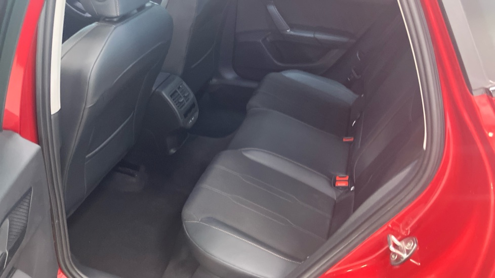 CUPRA Formentor 1.4 eHybrid 204 V1 5dr DSG Estate - Image 16