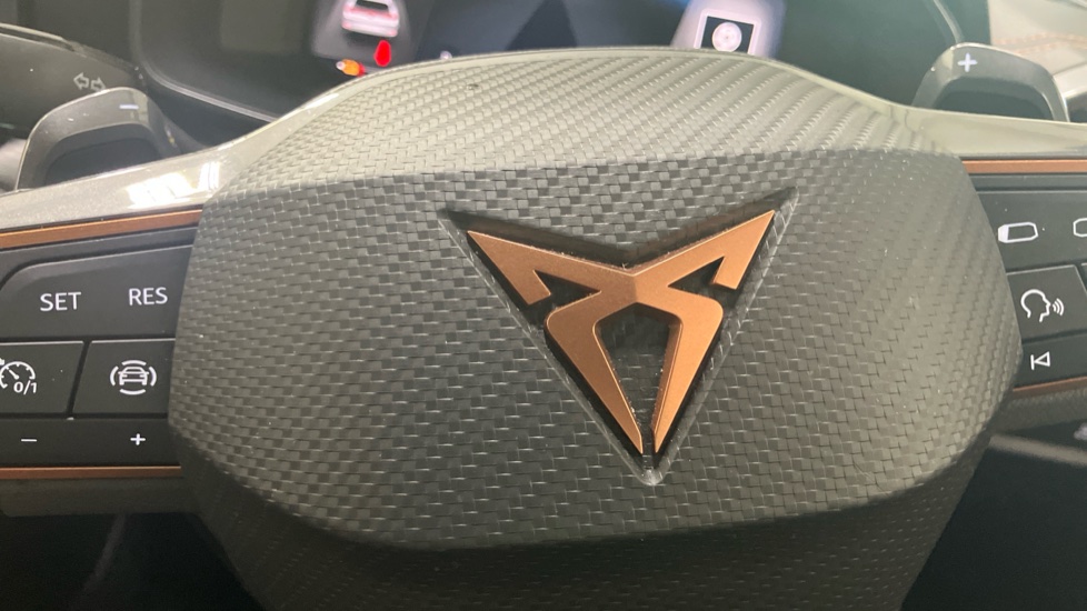 CUPRA Formentor 1.4 eHybrid 204 V1 5dr DSG Estate - Image 23