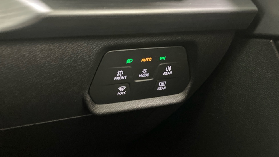 CUPRA Formentor 1.4 eHybrid 204 V1 5dr DSG Estate - Image 31
