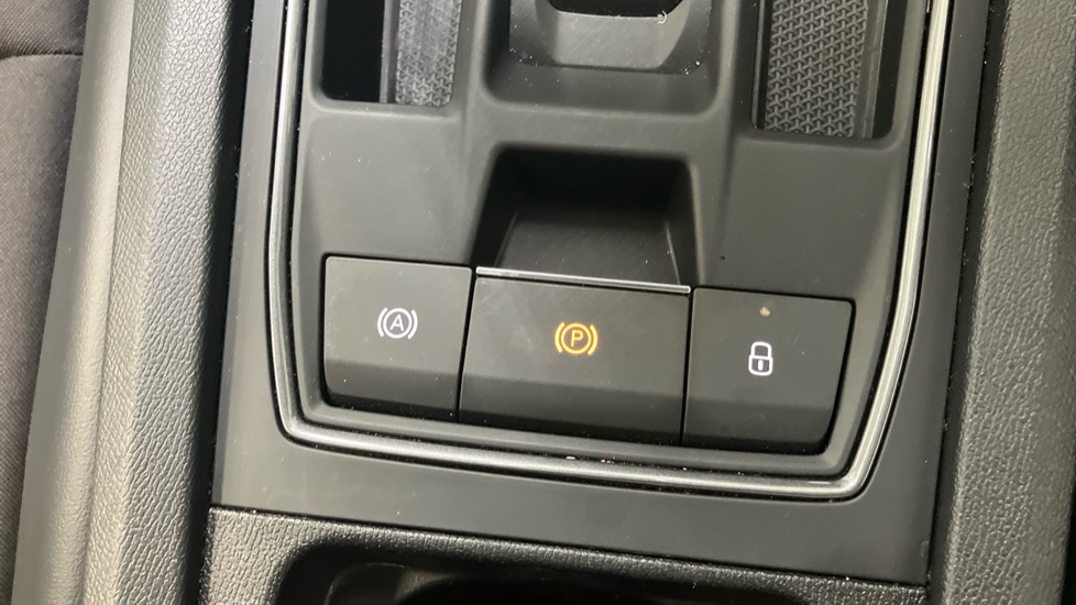 CUPRA Formentor 1.4 eHybrid 204 V1 5dr DSG Estate - Image 39