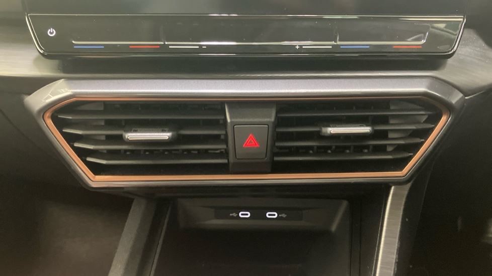 CUPRA Formentor 1.4 eHybrid 204 V1 5dr DSG Estate - Image 45