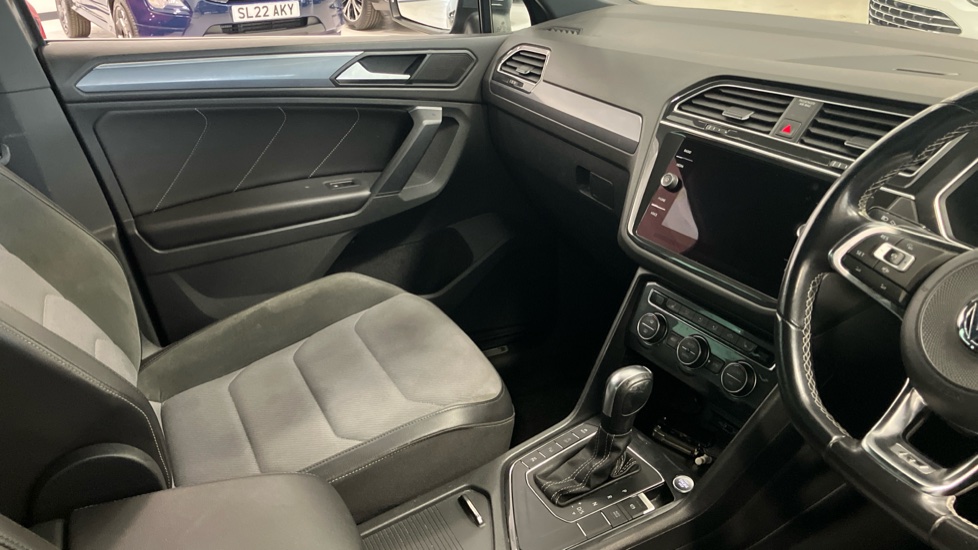 Volkswagen Tiguan 1.5 TSi EVO 150 R-Line Tech 5dr DSG Petrol Estate - Image 14