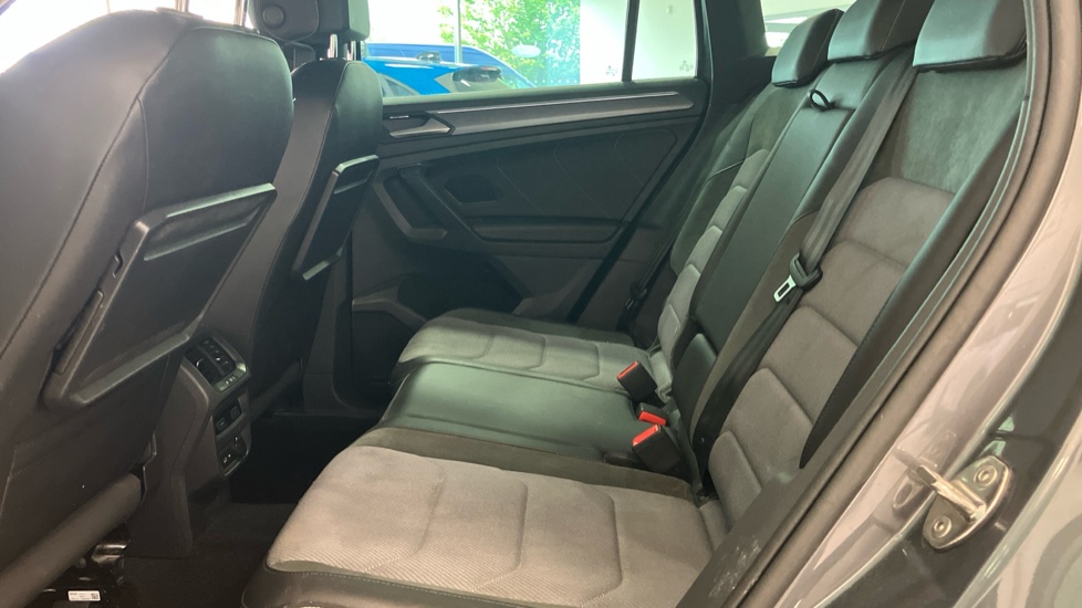 Volkswagen Tiguan 1.5 TSi EVO 150 R-Line Tech 5dr DSG Petrol Estate - Image 16
